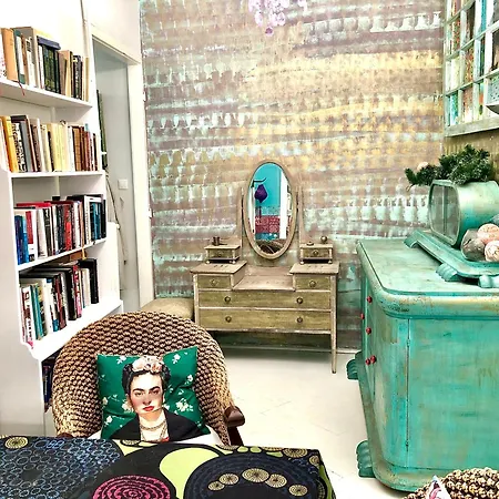 Boho Hipster Downtown Flat Apartment
