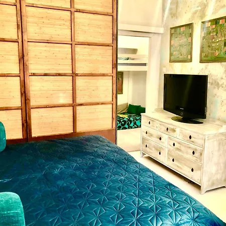 Boho Hipster Downtown Flat
